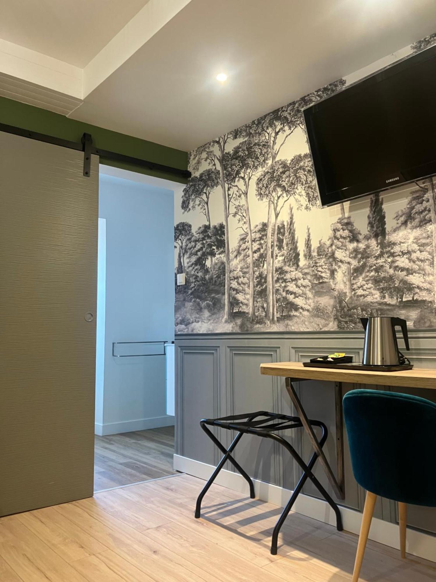 Hotel Du Nord Chambres Familiales Fontaines  ภายนอก รูปภาพ